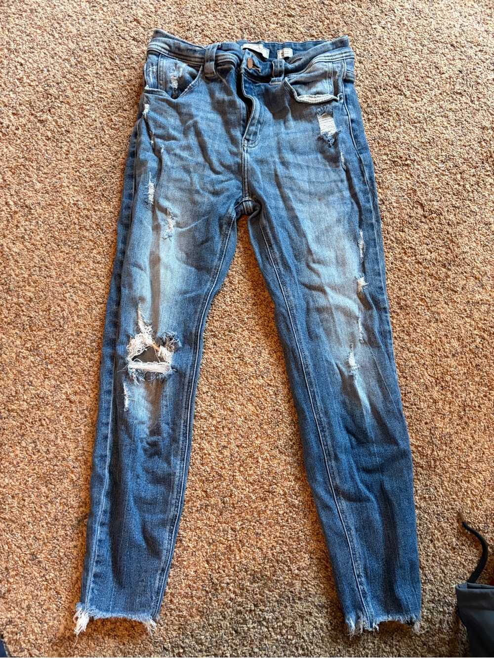 KanCan Signature Size 29 High Rise Ankle Skinny Distressed Jeans